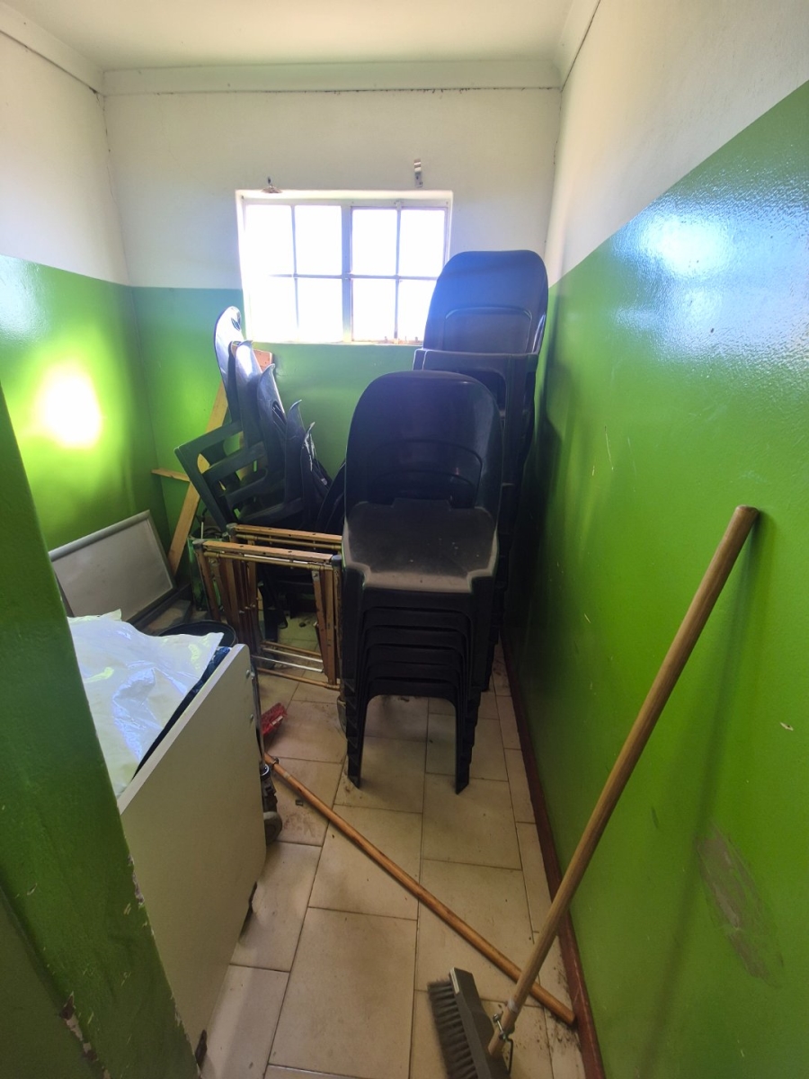 3 Bedroom Property for Sale in Kwa Nobuhle Eastern Cape